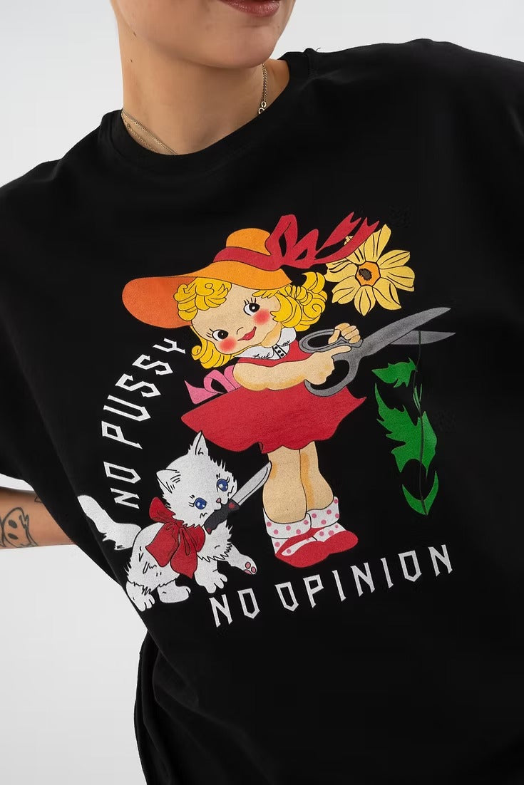 THE NO P*SSY, NO OPINION OVERSIZED T-SHIRT  - VIA OVARY GANG | Only €39 | NOW AVAILABLE TO SHOP at IAMINHATELOVE 