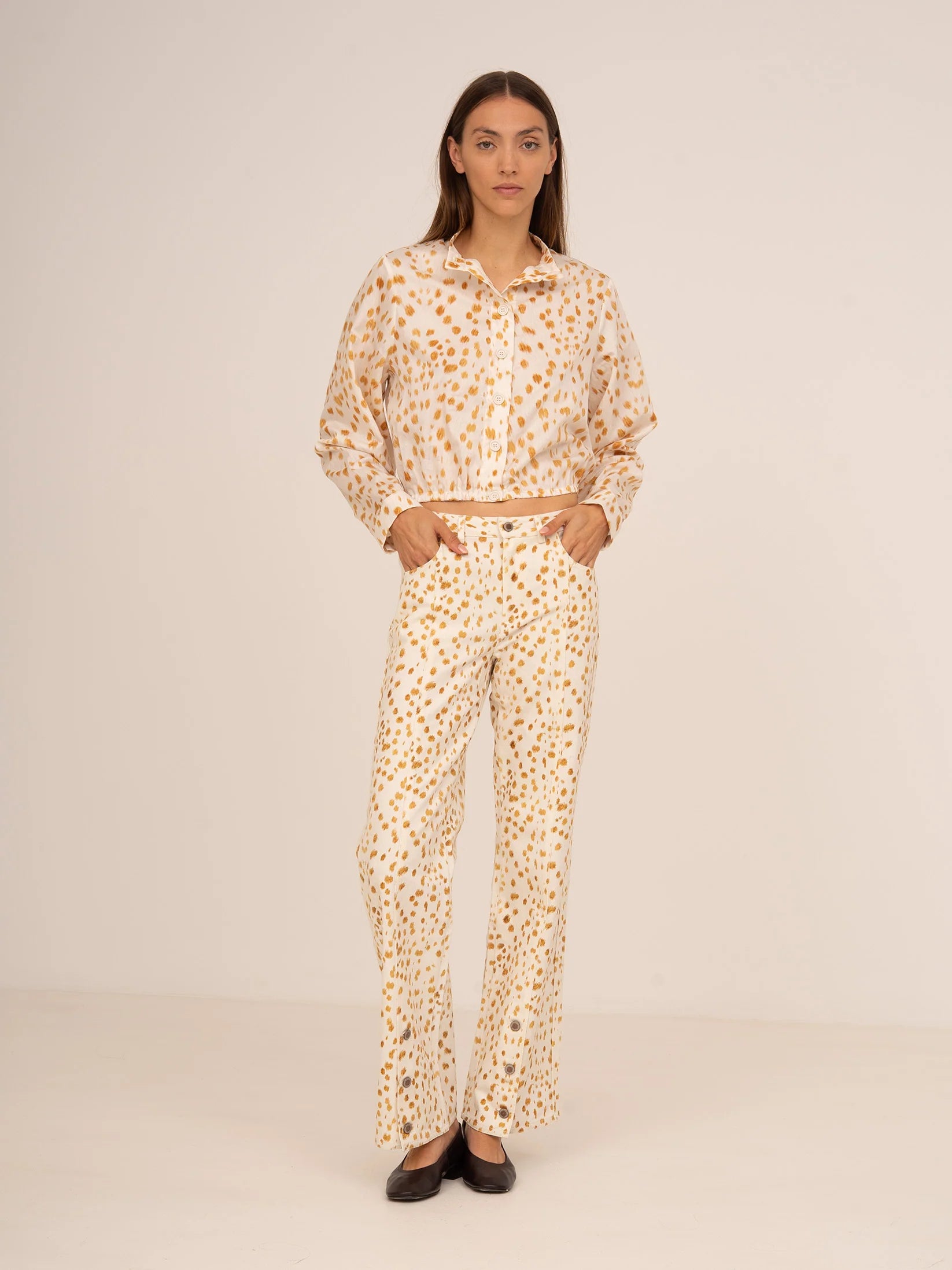 THE OH! DEER PRINT DENIM - LIGHT WASH  - VIA CARMEN SAYS | Only €86 | NOW AVAILABLE TO SHOP at IAMINHATELOVE 