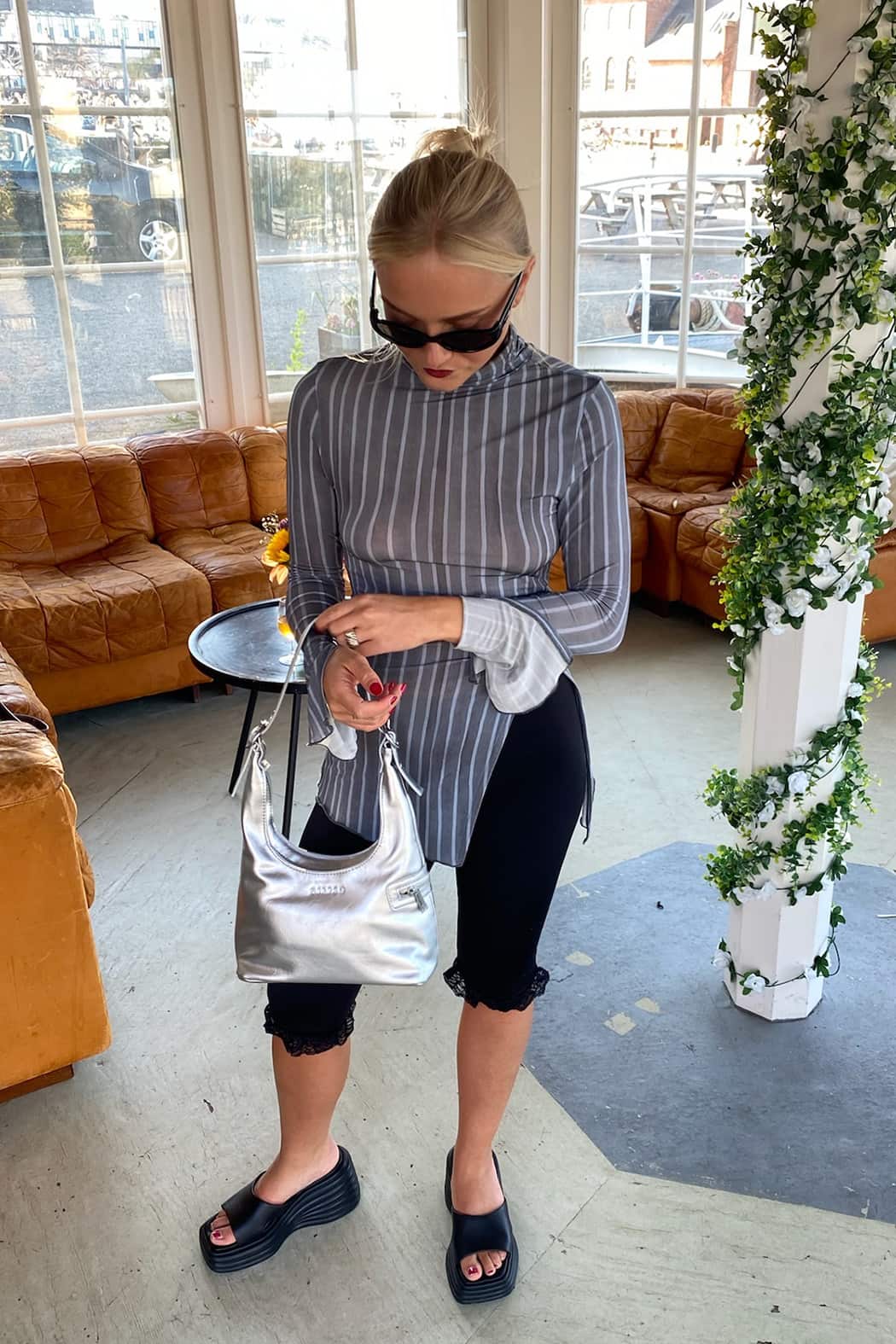 THE LOTTA SHOULDER BAG IN VEGAN LEATHER / SILVER  - VIA SILFEN | Only €72 | NOW AVAILABLE TO SHOP at IAMINHATELOVE