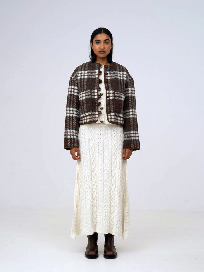 THE BAREFOOT PLAID BROWN JACKET  - VIA CARMEN SAYS | Only €93 | NOW AVAILABLE TO SHOP at IAMINHATELOVE 