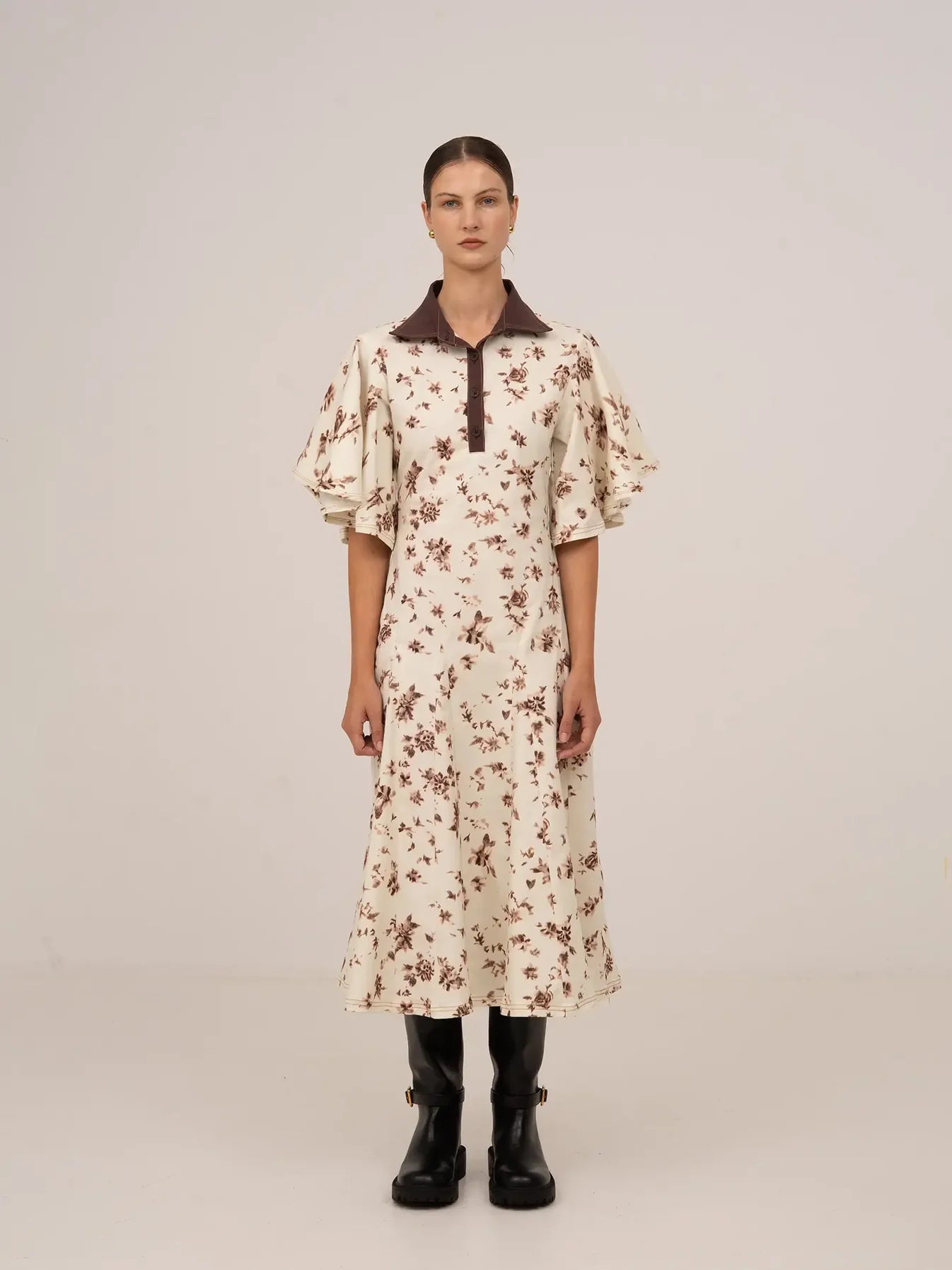 THE BROWN BLOOMS FLOWER PRINT MIDI DRESS  - VIA CARMEN SAYS | Only €94 | NOW AVAILABLE TO SHOP at IAMINHATELOVE 