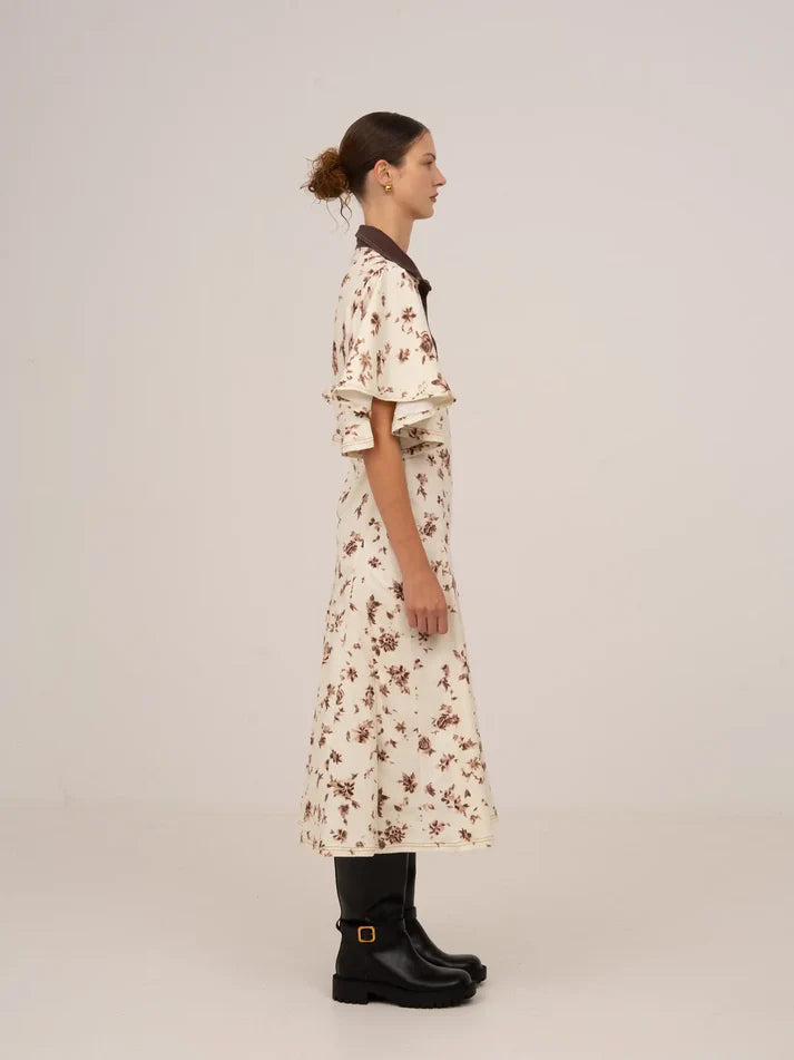 THE BROWN BLOOMS FLOWER PRINT MIDI DRESS  - VIA CARMEN SAYS | Only €94 | NOW AVAILABLE TO SHOP at IAMINHATELOVE 
