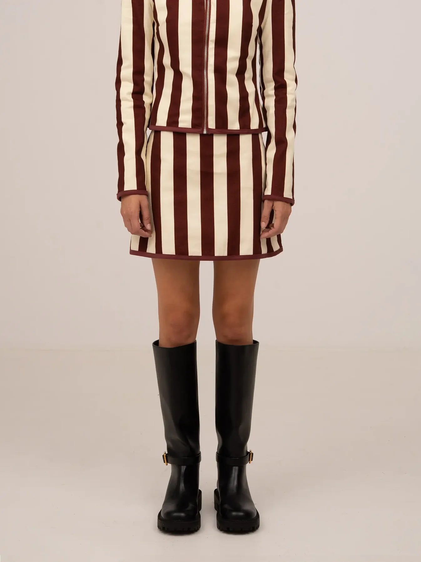 THE WHISTLE BURGUNDY STRIPED MINI SKIRT  - VIA CARMEN SAYS | Only €62 | NOW AVAILABLE TO SHOP at IAMINHATELOVE 