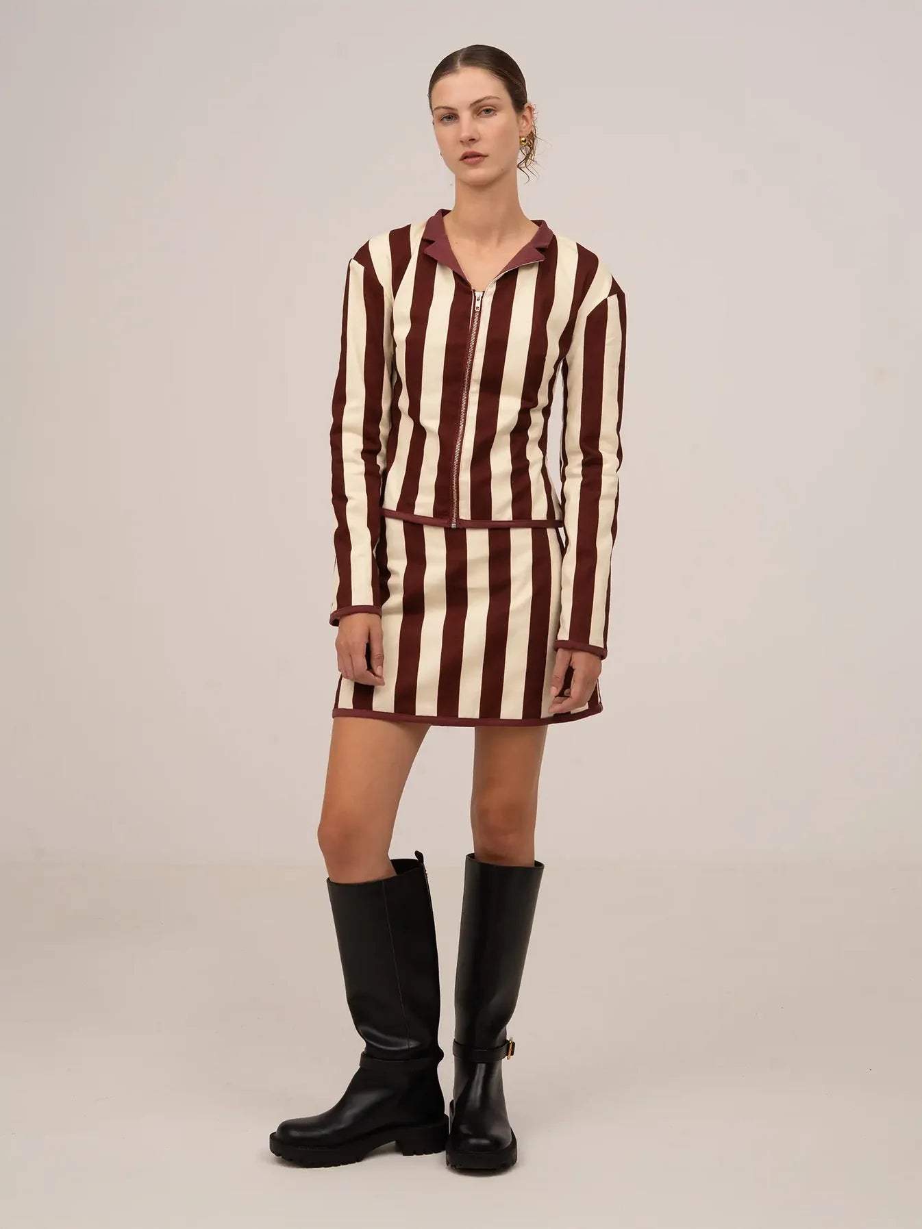 THE WHISTLE BURGUNDY STRIPED MINI SKIRT  - VIA CARMEN SAYS | Only €62 | NOW AVAILABLE TO SHOP at IAMINHATELOVE 