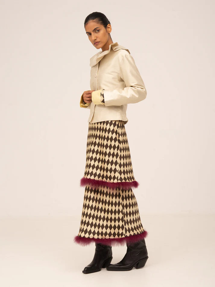 THE NOËL DIAMOND PRINT BROWN FEATHER SKIRT  - VIA CARMEN SAYS | Only €88 | NOW AVAILABLE TO SHOP at IAMINHATELOVE 