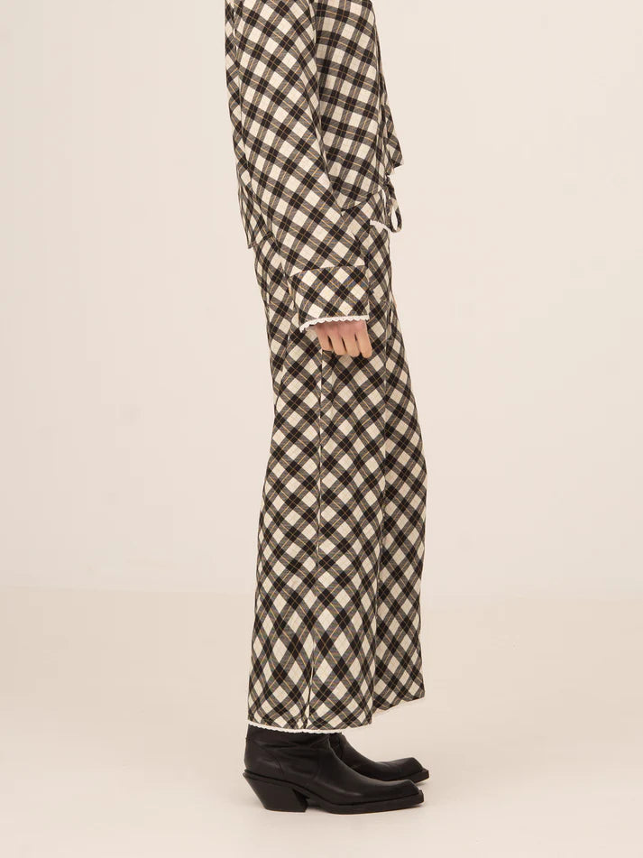 THE CLASSIC BETTY ARGYLE INSPIRED GEOMETRIC PRINT PANTS  - VIA CARMEN SAYS | Only €79 | NOW AVAILABLE TO SHOP at IAMINHATELOVE 