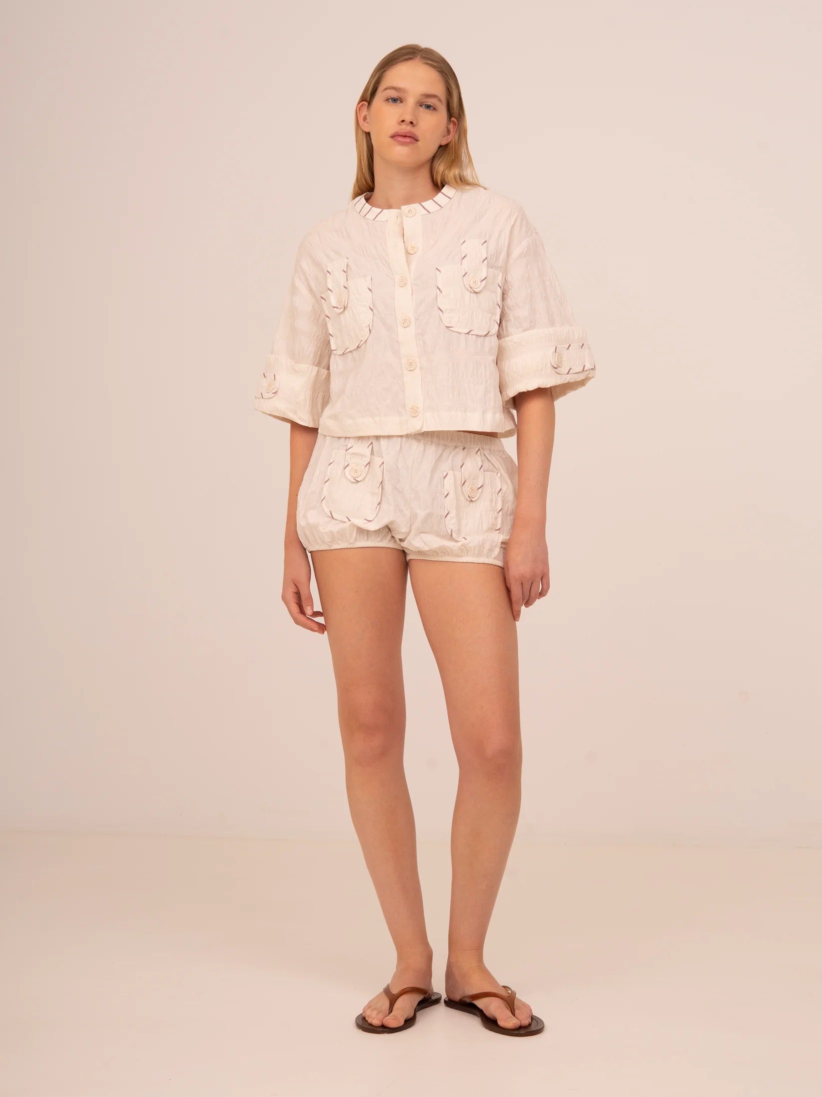 THE DUNE WHITE CROPPED SHIRT  - VIA CARMEN SAYS | Only €76 | NOW AVAILABLE TO SHOP at IAMINHATELOVE 