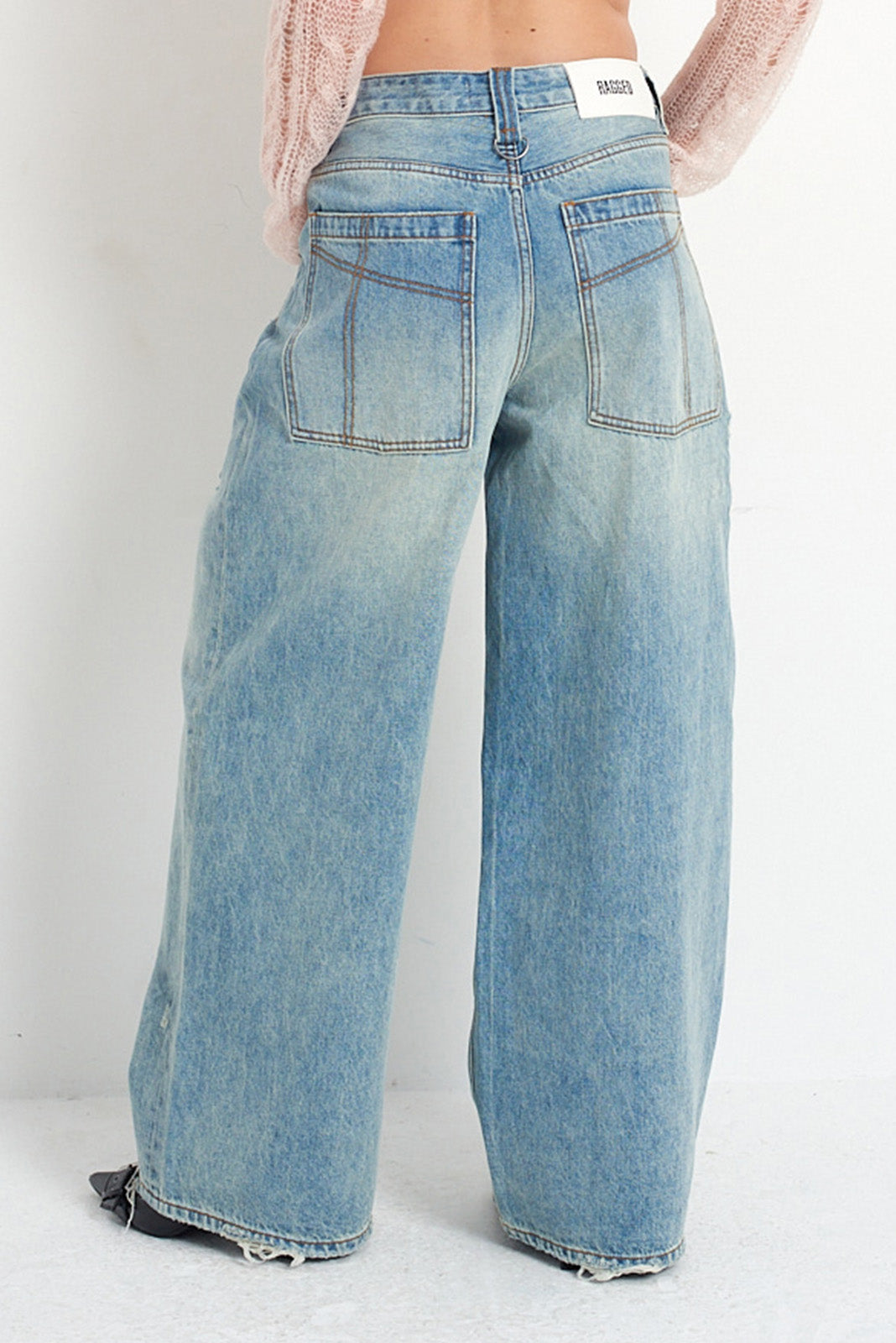 THE LOOSE SLIM SWEEPER DENIM  - VIA THE RAGGED PRIEST | Only €108 | NOW AVAILABLE TO SHOP at IAMINHATELOVE