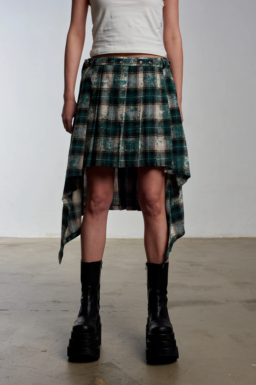 LORE PLEATED TARTAN SKIRT  - VIA THE RAGGED PRIEST | Only €86 | NOW AVAILABLE TO SHOP at IAMINHATELOVE