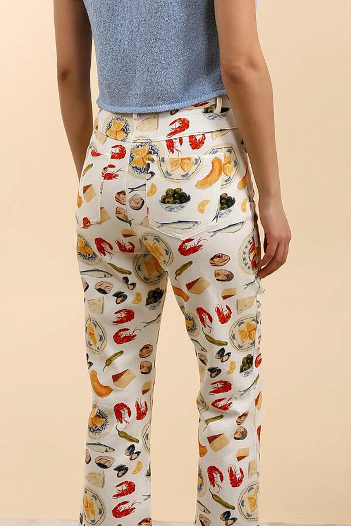 THE SEASIDE FEAST CAPRI PANTS  - VIA CURATED BY | Only €52 | NOW AVAILABLE TO SHOP at IAMINHATELOVE