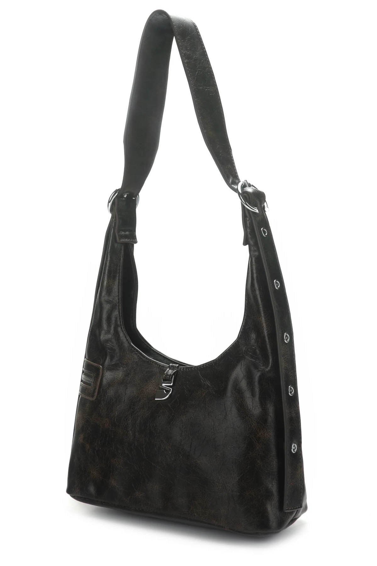 THE LOTTA SHOULDER BAG IN VEGAN LEATHER / CRACKED BROWN  - VIA SILFEN | Only €79.99 | NOW AVAILABLE TO SHOP at IAMINHATELOVE