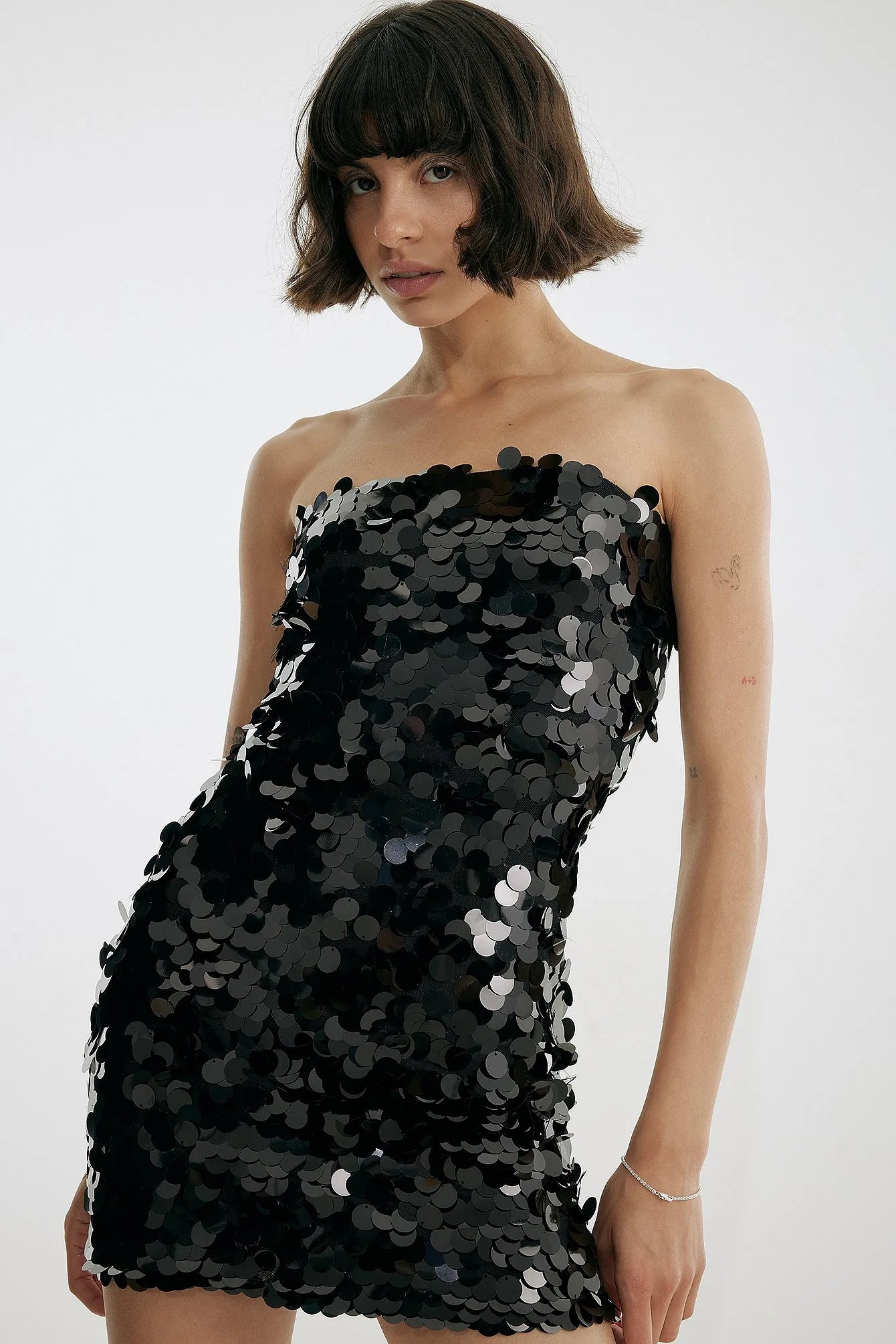 THE SEQUIN MINI BANDEAU DRESS - BLACK  - VIA NA-KD | Only €79 | NOW AVAILABLE TO SHOP at IAMINHATELOVE