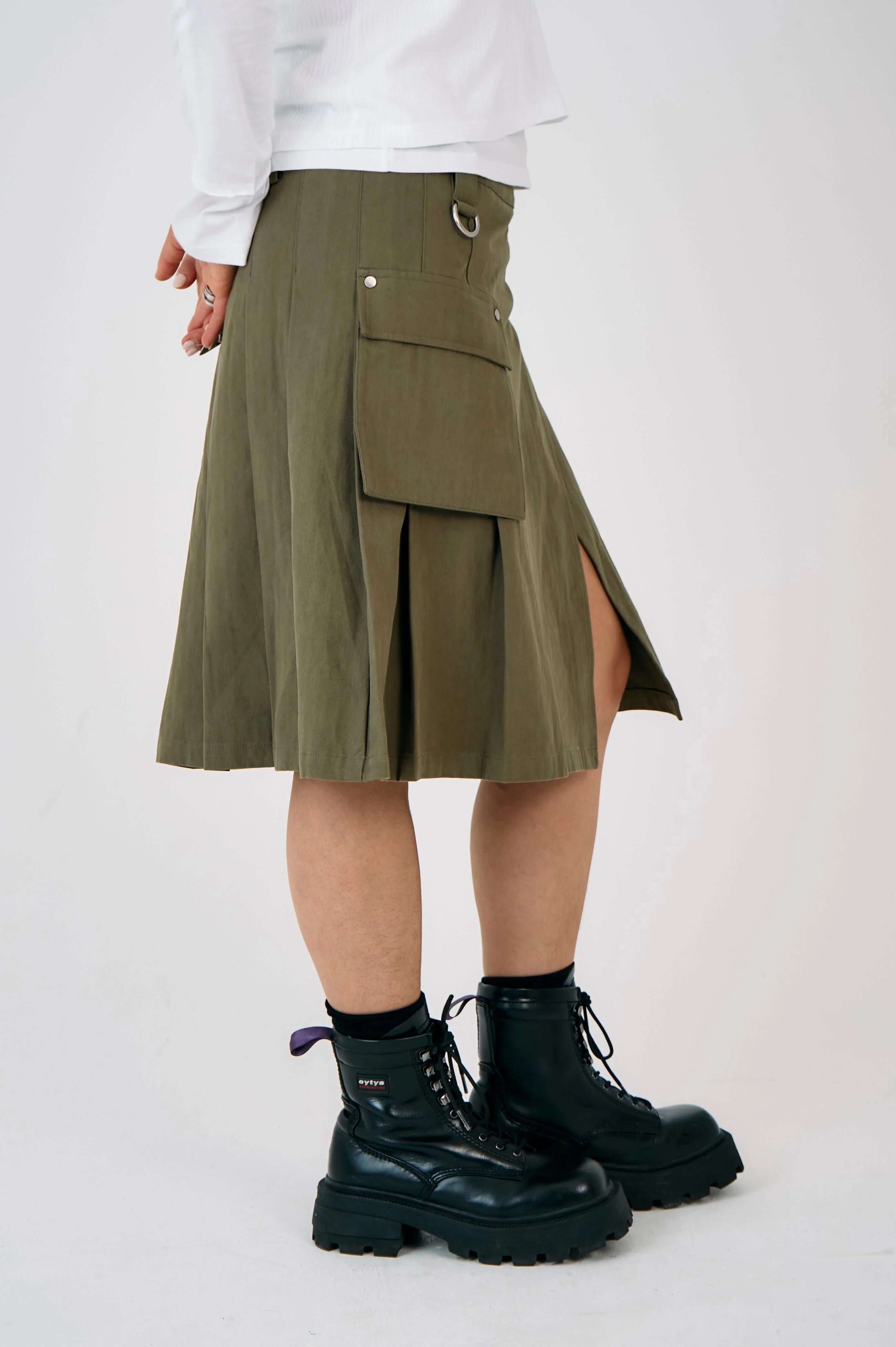 THE SCOUT UTILITY MIDI SKIRT  - VIA THE RAGGED PRIEST | Only €99 | NOW AVAILABLE TO SHOP at IAMINHATELOVE 