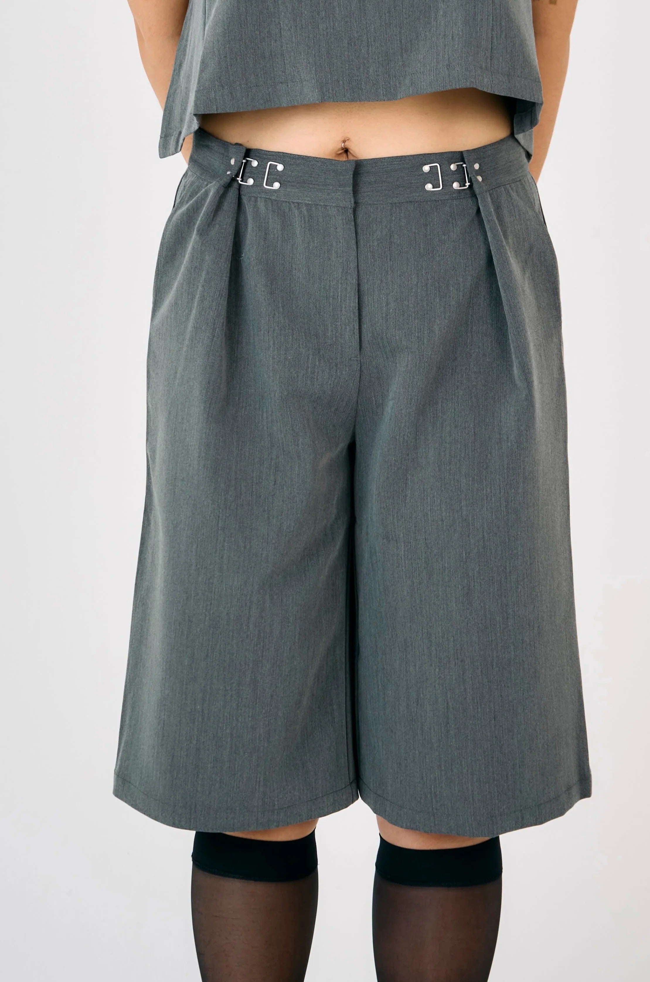 THE SHARP TAILORED CITY SHORTS  - VIA THE RAGGED PRIEST | Only €89 | NOW AVAILABLE TO SHOP at IAMINHATELOVE 