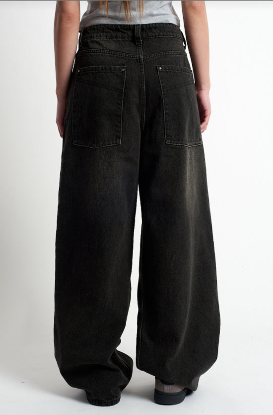 THE SORORITY SLIM SWEEPER DENIM  - VIA THE RAGGED PRIEST | Only €97 | NOW AVAILABLE TO SHOP at IAMINHATELOVE