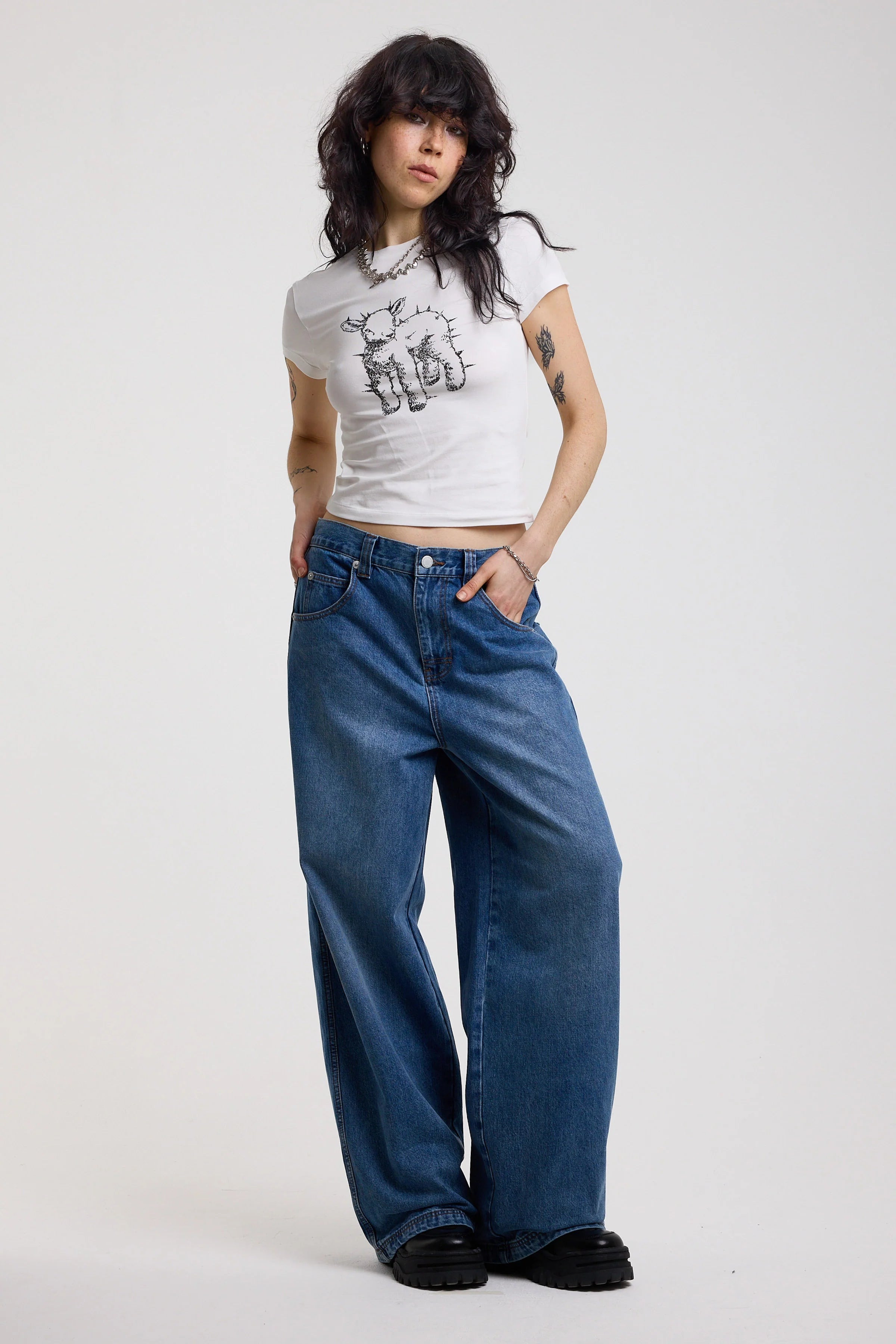 THE BOUND BAGGY CINCH HARDWARE JEANS IN MID BLUE WASH  - VIA THE RAGGED PRIEST | Only €103 | NOW AVAILABLE TO SHOP at IAMINHATELOVE 