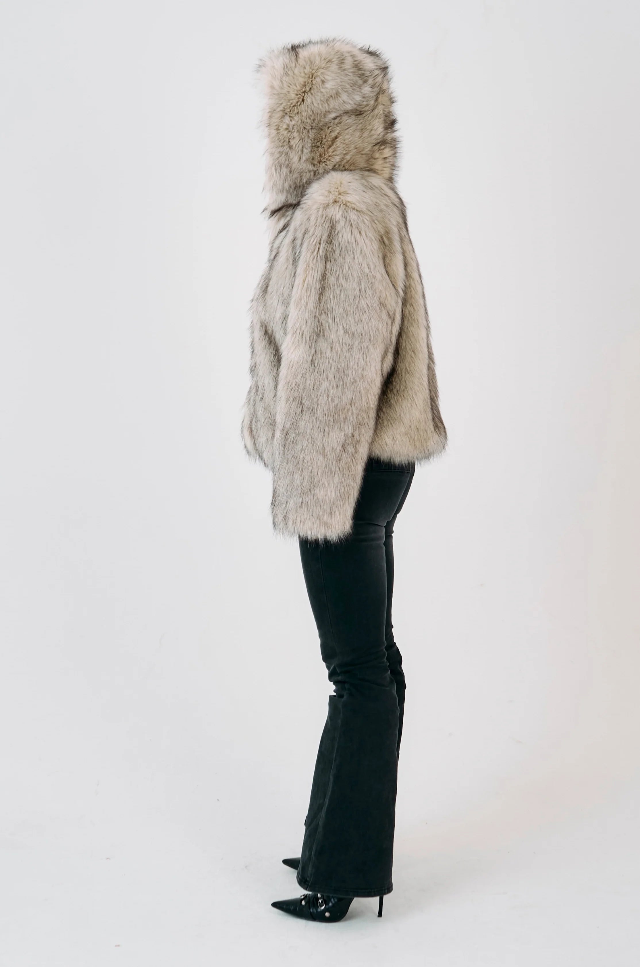THE JULIA ALASKA FAUX FUR COAT  - VIA THE RAGGED PRIEST | Only €226 | NOW AVAILABLE TO SHOP at IAMINHATELOVE 