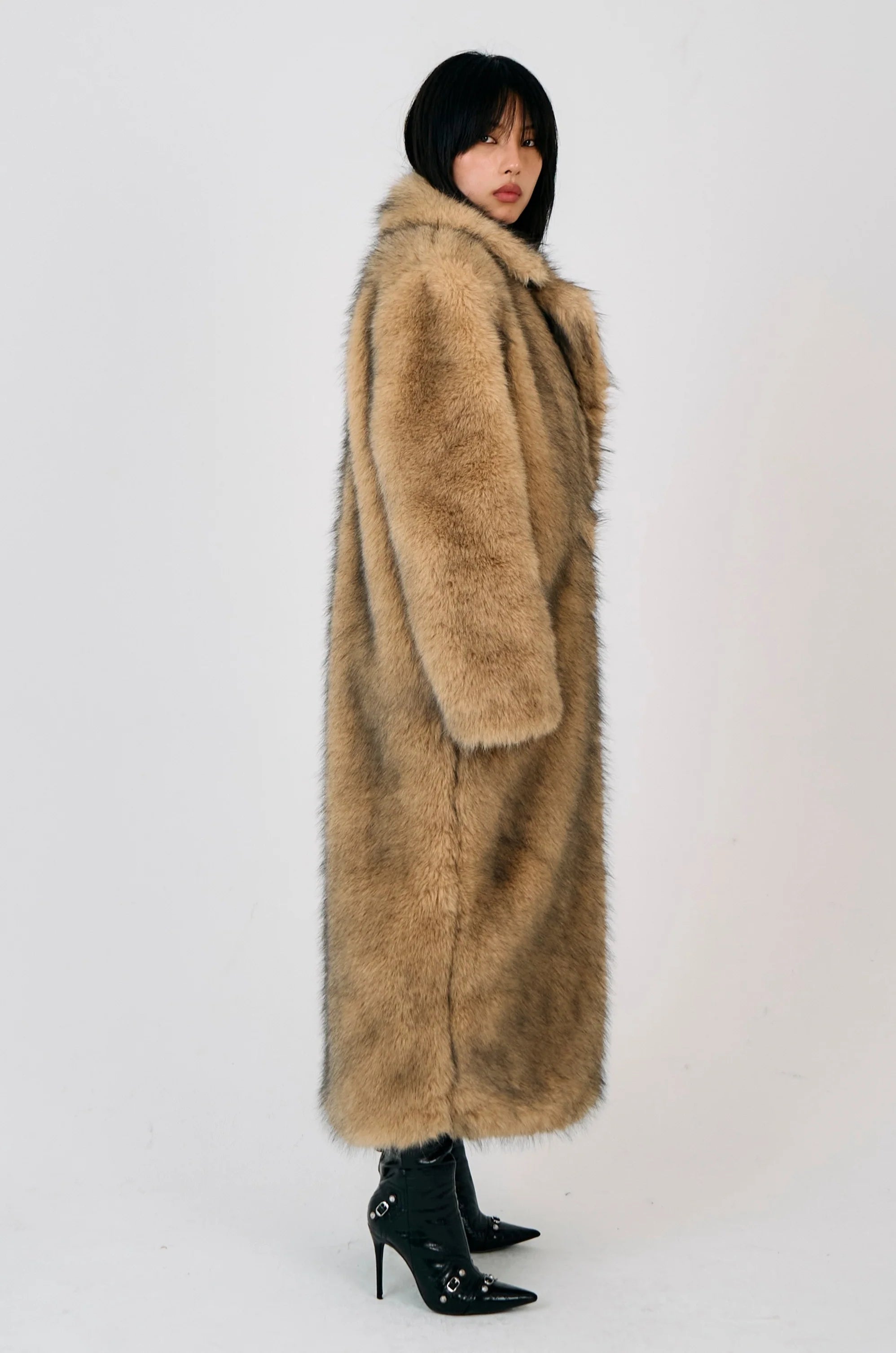 THE TARA FAUX FUR MAXI COAT  - VIA THE RAGGED PRIEST | Only €275 | NOW AVAILABLE TO SHOP at IAMINHATELOVE 