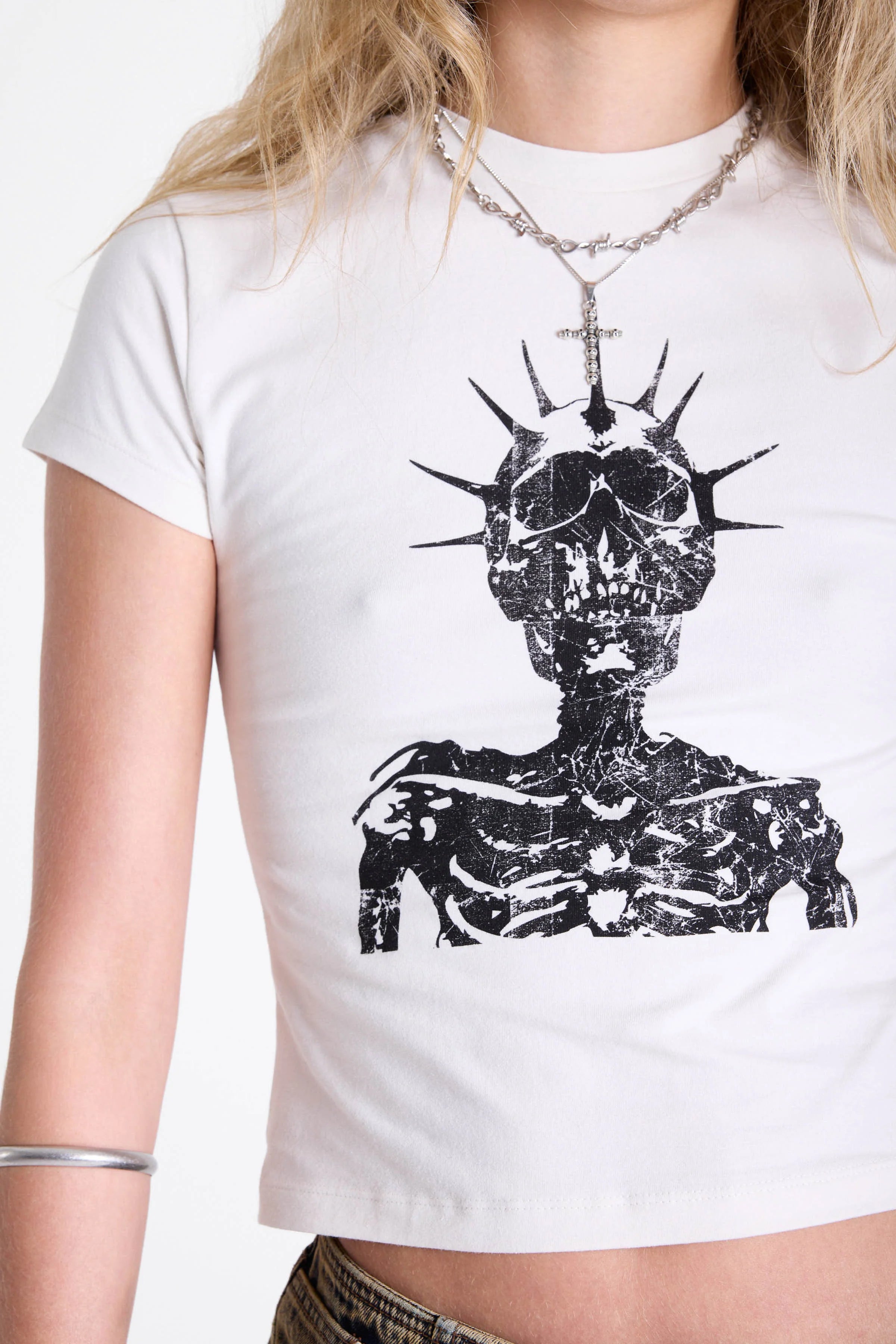 THE WORSHIP SKULL GRAPHIC BABY TEE  - VIA THE RAGGED PRIEST | Only €44 | NOW AVAILABLE TO SHOP at IAMINHATELOVE 