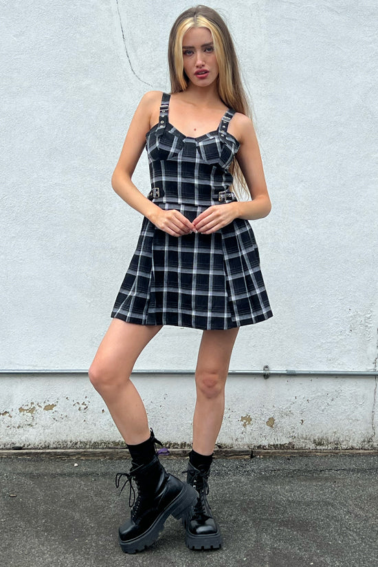 THE MONARCH DRESS  - VIA THE RAGGED PRIEST | Only €86 | NOW AVAILABLE TO SHOP at IAMINHATELOVE