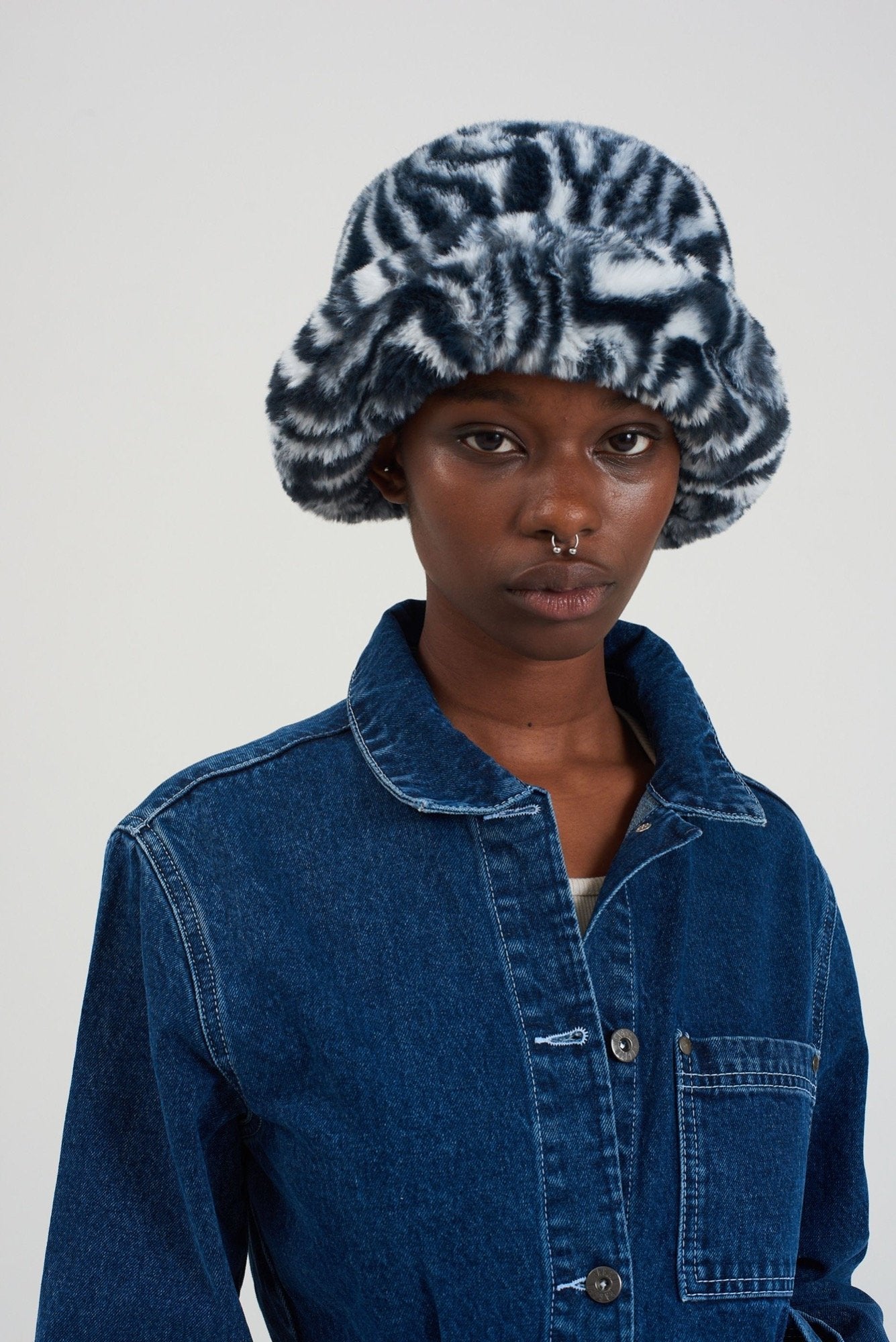 BLUR FAUX FUR BUCKET HAT  - VIA THE RAGGED PRIEST | Only €32 | NOW AVAILABLE TO SHOP at IAMINHATELOVE