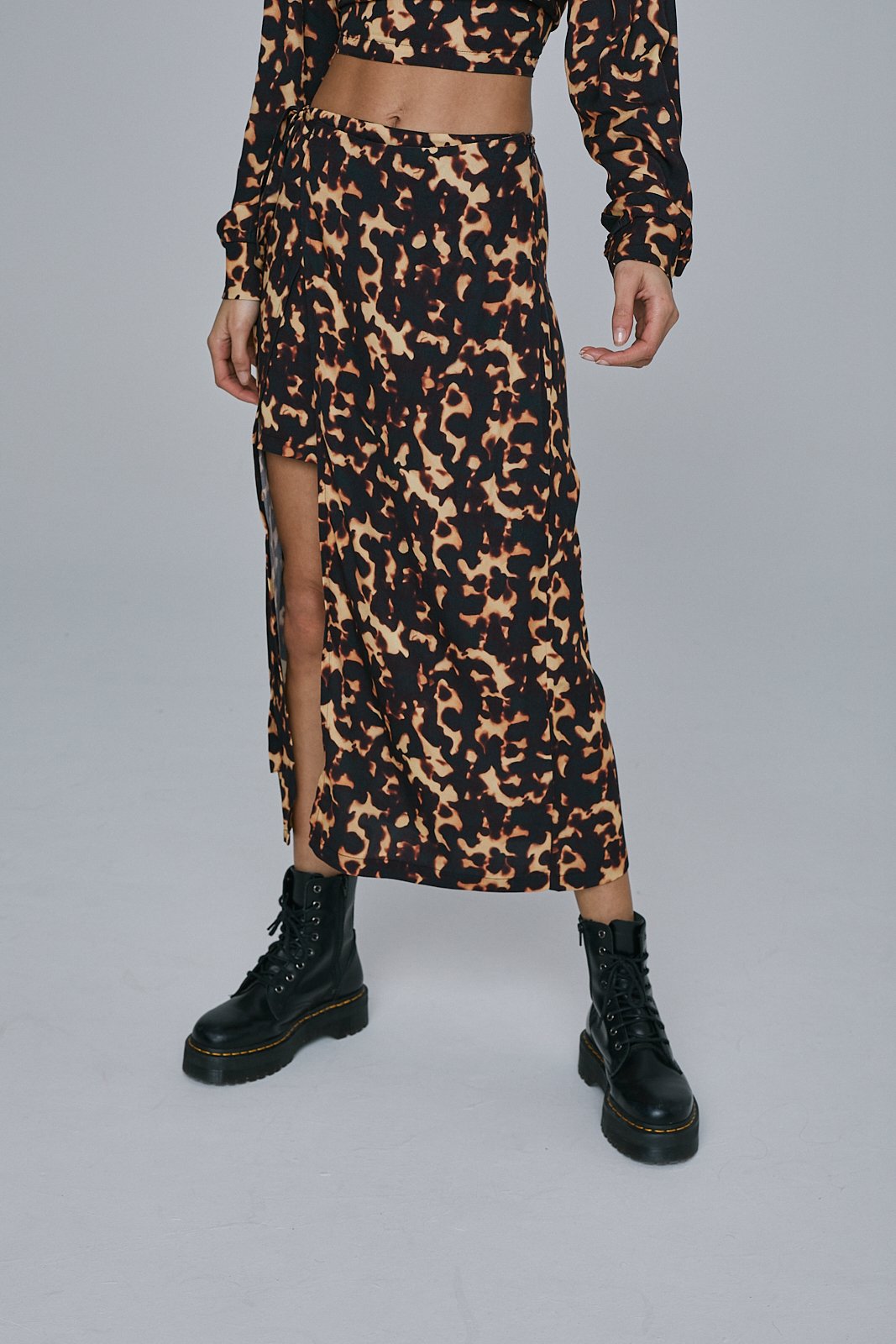 SCATHE SKIRT  - VIA MILK.IT | Only €29 | NOW AVAILABLE TO SHOP at IAMINHATELOVE