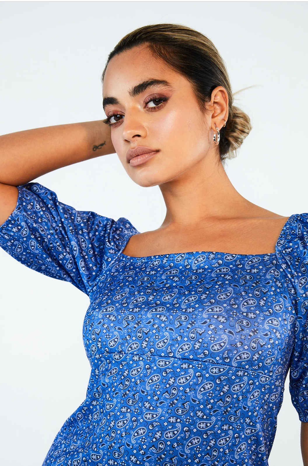 PAISLEY PUFF DRESS  - VIA NGO | Only €17.50 | NOW AVAILABLE TO SHOP at IAMINHATELOVE
